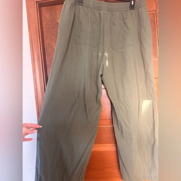 Old Navy Olive Green Linen Wide-Leg Pants - Picture 5 of 5